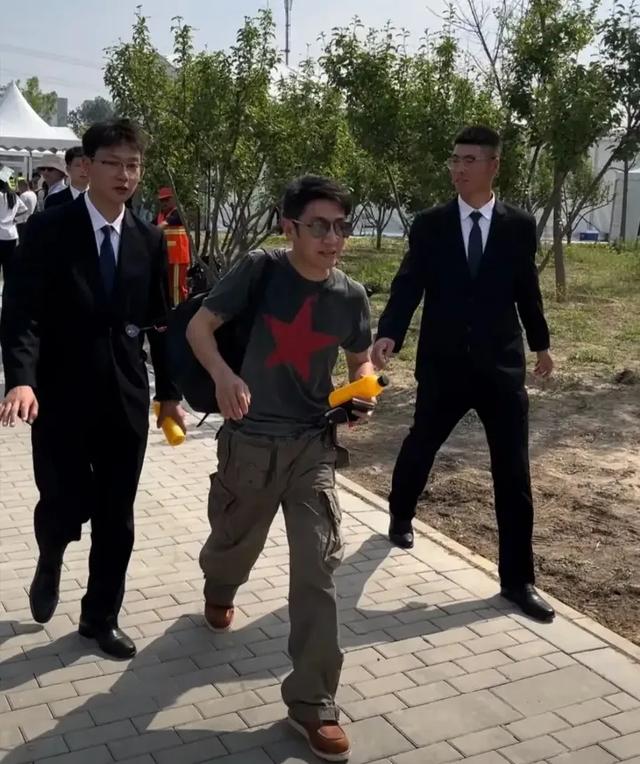 4.jpeg