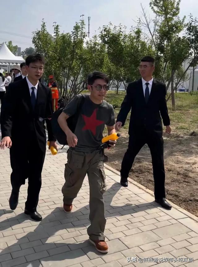 4.jpeg